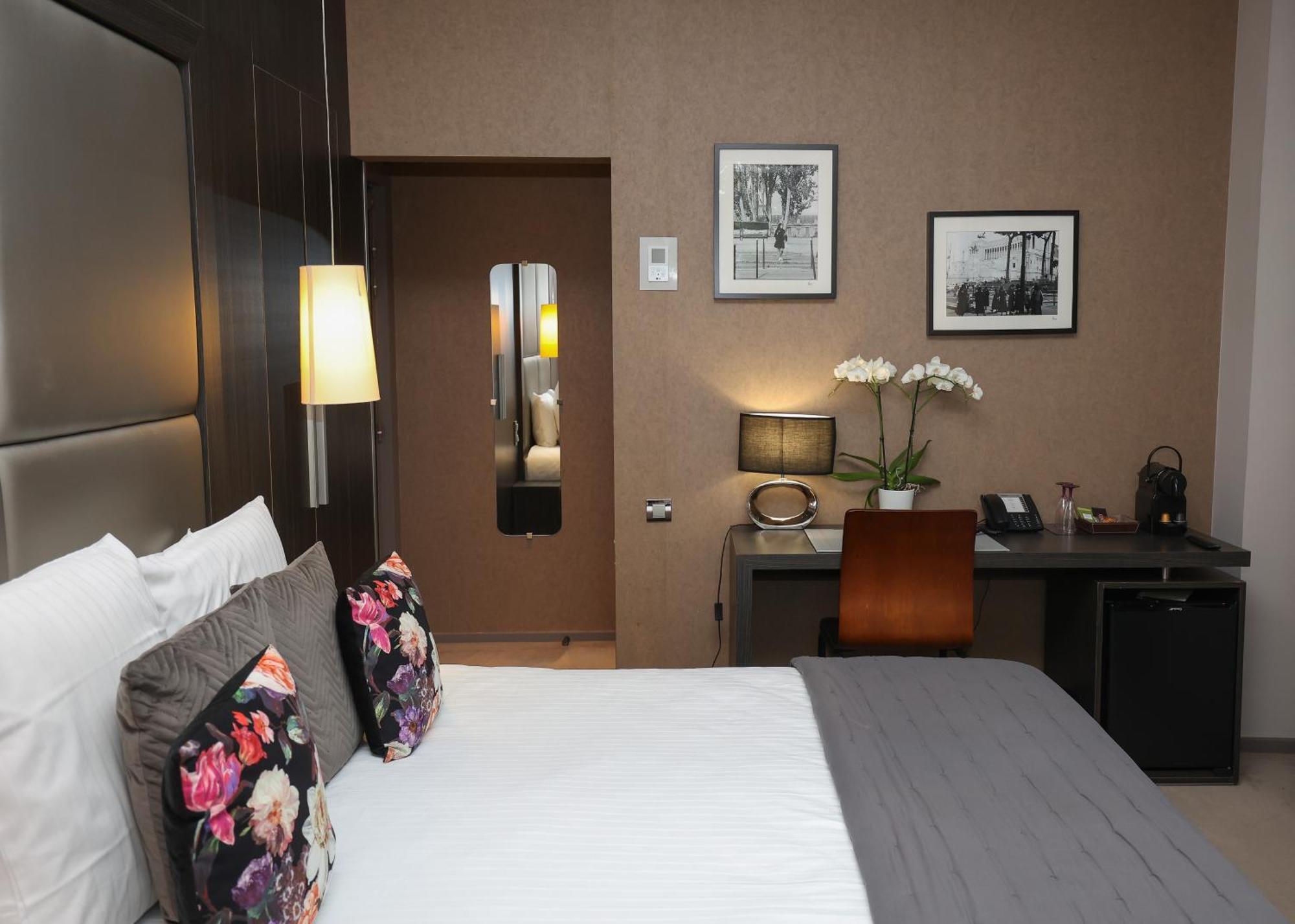 Hotel Chateau De Lacan 브리브라가야르드 외부 사진