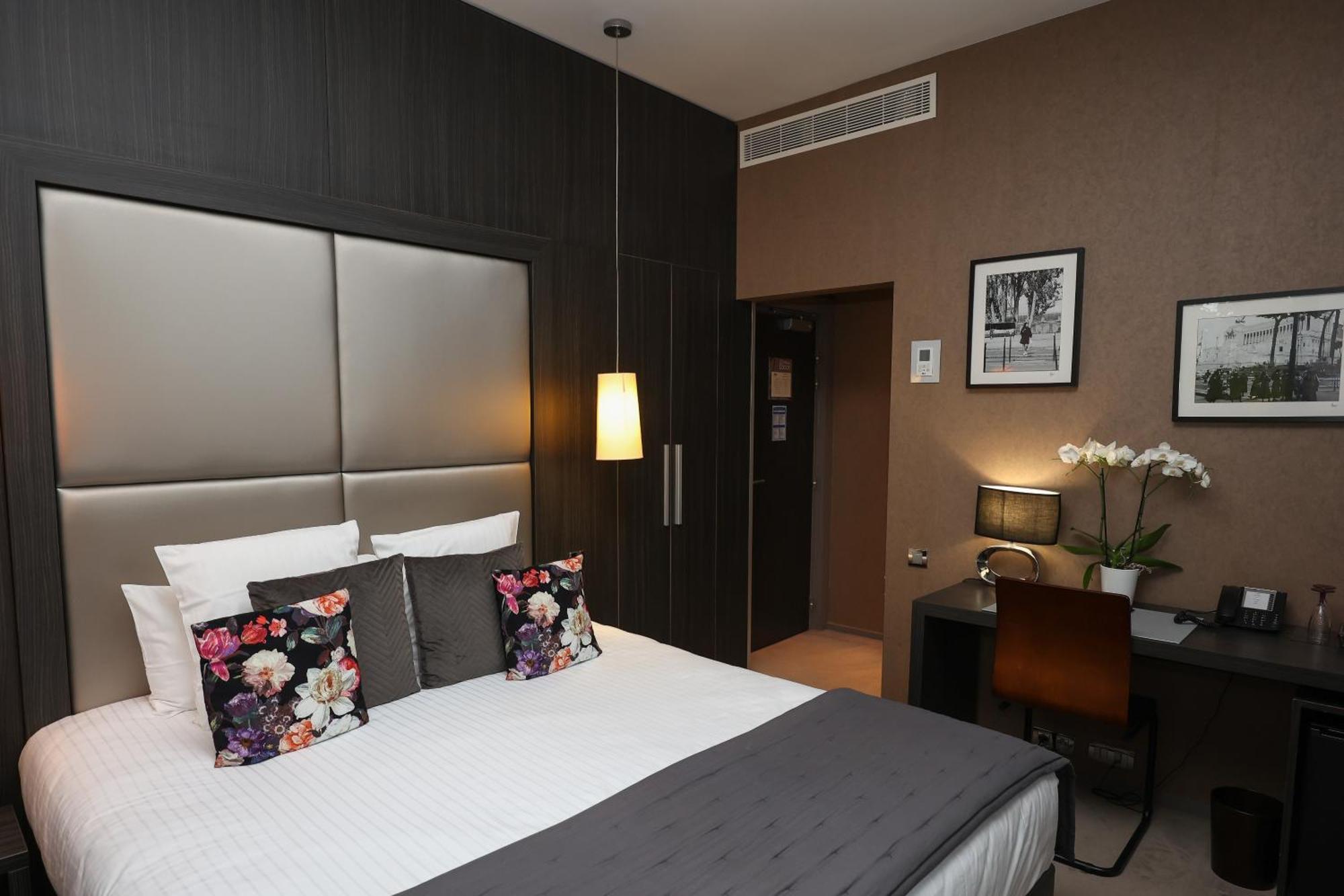 Hotel Chateau De Lacan 브리브라가야르드 외부 사진